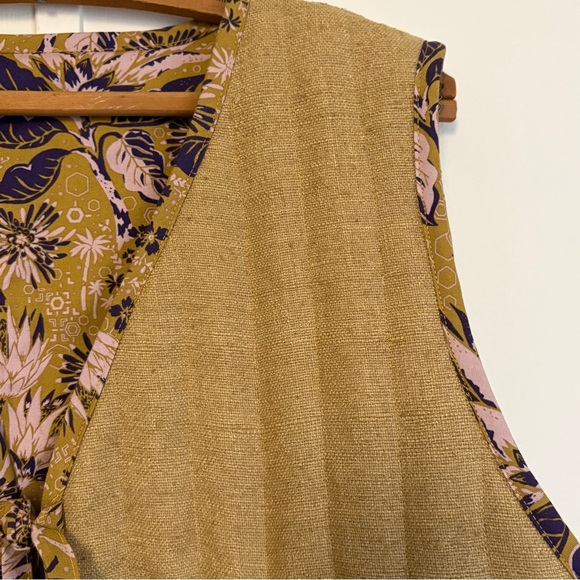 Reversible Quilted Tie-Front Vest - Picture 6 of 12